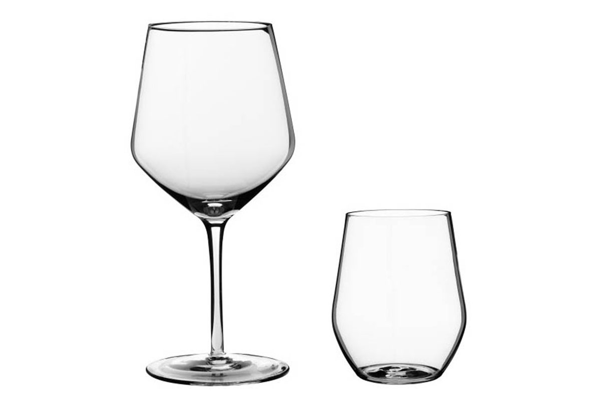 Ivrig <br />
Dining glass<br />
Produced by <a target="blank" href="http://www.ikea.com/">IKEA</a>.