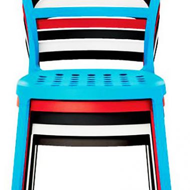 Reidar <br />
Dining chair entirely of aluminium, suitable for both indoor and outdoor use.<br />
Produced by <a target="blank" href="http://www.ikea.com/">IKEA</a>.